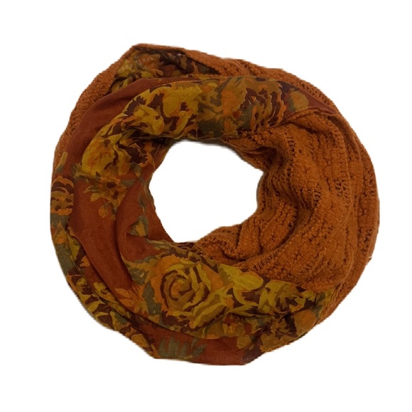 Xhilaration Reversible Infinity Scarf - Picture 1 of 6